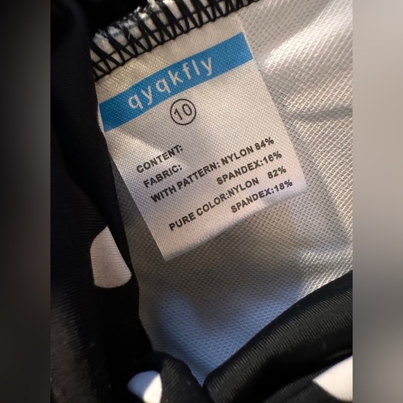 NWT Girls Kids Adjustable Swimsuits Black White Polka Dot Size 10 - Picture 4 of 12